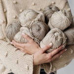 Sweter jak nowy: pożegnaj zmechacenia raz na zawsze